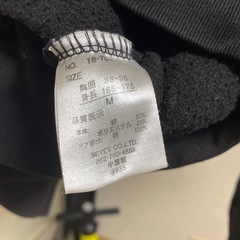 プルオーバーパーカーの画像