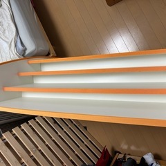 子供本棚マガジンラックの画像