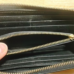 マークジェイコブズ黒長財布の画像