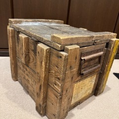 【かなりお得】アメリカンヴィンテージ収納ボックス、他売れるもの何点かの画像