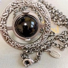 Vivienne Westwood｜オーナメンタルオーブネックレス　ブラックの画像