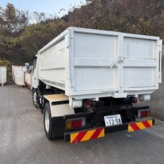 いすゞ3Tアームロール‼︎MT5‼︎6万キロ‼︎ピカピカ🌟‼️ 買って乗るだけ‼️の画像