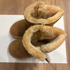 【試し履きのみ】キッズムートン16cmの画像