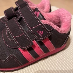 adidas アディダス　子供　ベビースニーカー　13.5cm　の画像