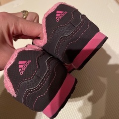 adidas アディダス　子供　ベビースニーカー　13.5cm　の画像