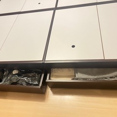 ☆美品☆ベットフレーム　クイーンサイズ　　(セミシングルを二つ横並びにする形)ウォールナット　プレゼント付きの画像