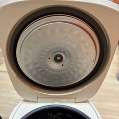 タイガーの炊飯器　5.5号炊きの画像