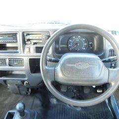 平成１８年式　スバル　サンバーバン　ＶＢ　車検令和８年１１月まで！５速ＭＴ　エアコン　エアバック　社外ＣＤの画像