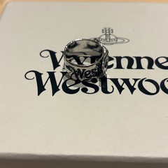 Vivienne Westwood リングの画像