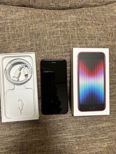 iPhone SE3  レッド　64ギガ　SIMフリー　