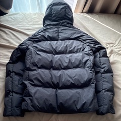 UNIQLO ユニクロ シームレスダウンパーカ/3Dカット グレー Mの画像