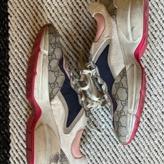 【GUCCI】　GGマーク スニーカー”Rhyton”の画像