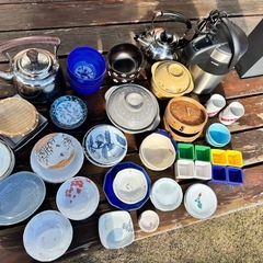 食器、やかん、ポットの画像