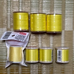 【引取限定】〈新品未使用〉ミシン糸（白糸，黄糸）の画像