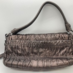 PRADAのセミショルダーバッグ(BR3972)の画像