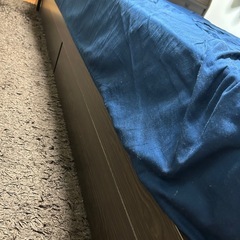 【取引中】ダブルマットレス＋ベットフレームの画像