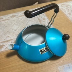 やかんの画像