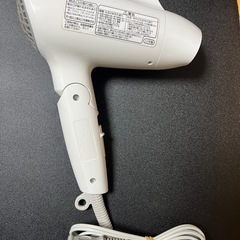 Panasonicドライヤー EH-NE13の画像