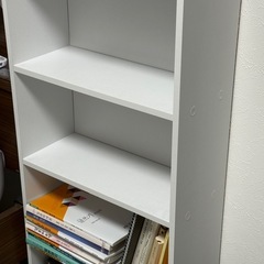 白い本棚2個の画像