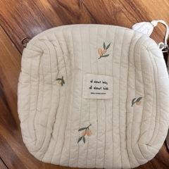 オムツポーチとポーチの画像