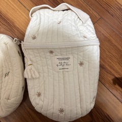 オムツポーチとポーチの画像