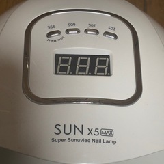 【受渡者決定】ネイル　ジェル　UVライトの画像