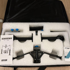 ニーワー　カメラ用スタビライザーの画像