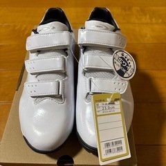 新品未使用　野球トレーニングシューズ23.0センチ
