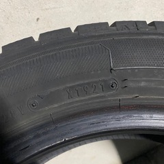 155-65-14 スタッドレスタイヤ　バリ山　21年製の画像