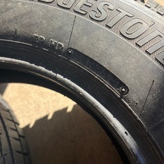 スタッドレスタイヤ　175/70r14冬用　スノータイヤ　普通車の画像