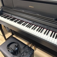 電子ピアノ　Roland 705の画像