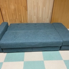 ソファーベッドの画像