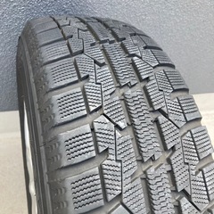 【2022製スタッドレスタイヤ＆ホイールセット】TOYO TIRES OBSERVE GIZ（195/65R15 91Q）の画像