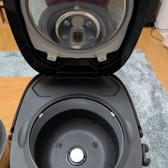 パナソニック2024年製3合炊き炊飯器の画像