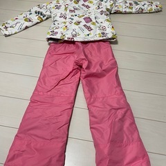140センチ、女の子用、スキーウェア、スノボウェアの画像
