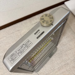 サンヨーの遠赤外線ストーブを0円でお譲りします。の画像