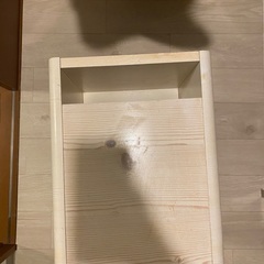 ベッドサイドテーブルの画像