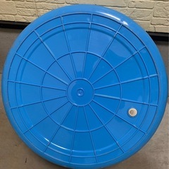 ❤️最終断捨離価格早い者勝ち❤️大型水抜き栓付き　ポリたらい　大きなタライ　２回使用後　保管品の画像