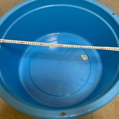 ❤️最終断捨離価格早い者勝ち❤️大型水抜き栓付き　ポリたらい　大きなタライ　２回使用後　保管品の画像