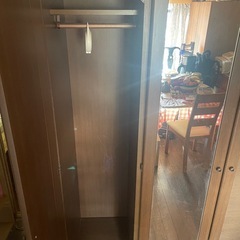 洋風タンス　ミラー付き 3ドアの画像