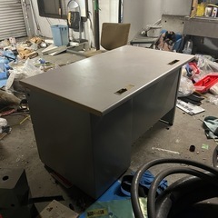 【お譲りします】12/11で本当にラストです！　オフィスデスク　事務机　オフィス机　オフィス家具　ラスト2台となりました！！の画像