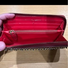 クリスチャン・ルブタン 長財布 の画像