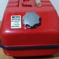 ガソリン缶　20リットルの画像