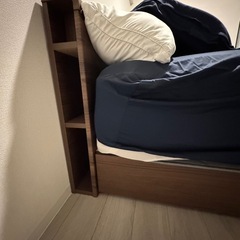 Q - クイーンマットレス(Nスリープラグジュアリー LH3 UNT) + クイーンベッドフレーム(EB-003 引出し付き MBR DR)の画像