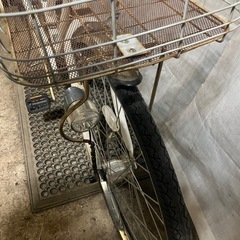 値下げしました！【シティサイクル 26インチ オートライト/３段変速】すぐお乗り頂けます！一部地域送料無料！防犯登録600円（必須）の画像