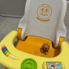 アンパンマンのバスチェアの画像