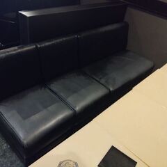 スナック、パブ、カラオケバー用ソファ&テーブルの画像