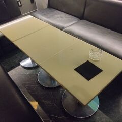 スナック、パブ、カラオケバー用ソファ&テーブルの画像