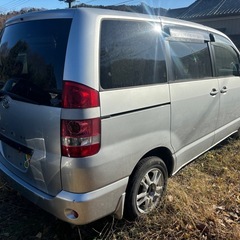 トヨタノア【部品取り、スクラップに】の画像