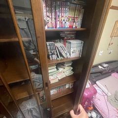 ガラス扉付き本棚(直接取りに来れる方募集中)の画像